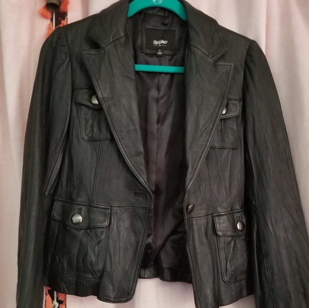 Leather jacket - Picture 3 of 4